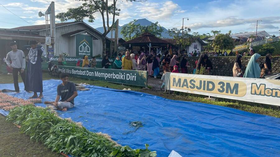 Pasar Bahagia di Masjid Muslim Billionaire: Solusi Kebutuhan Dapur, Belanja Secara Gratis