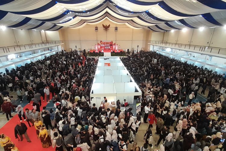 Job Fair Bekasi 2025 Ricuh: Krisis Lapangan Kerja